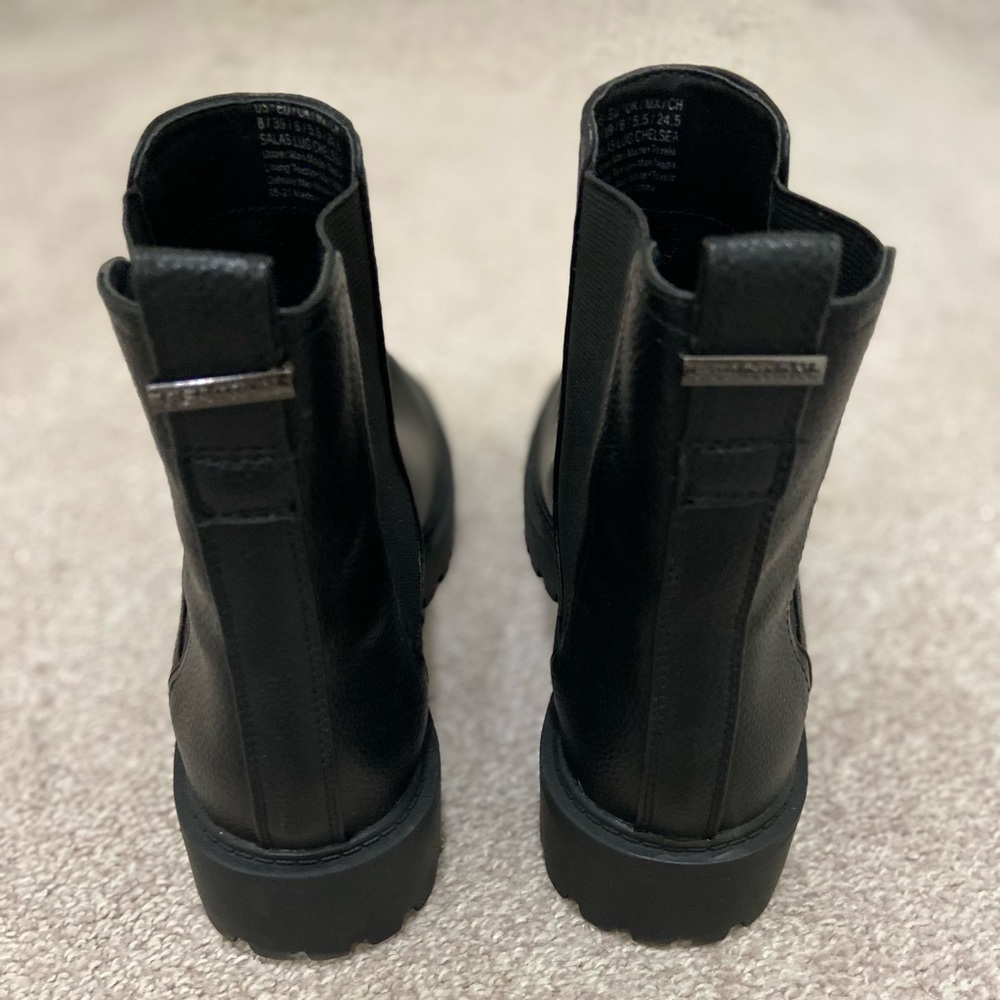 Kenneth Cole ankle leather boots